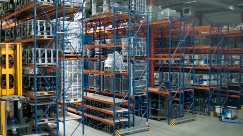 MTDs magazijn met producten voor tijdelijke waterinfrastructuren